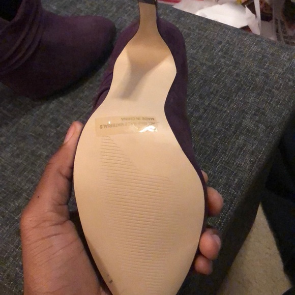 Brand New Lilian - Picture 3 of 3